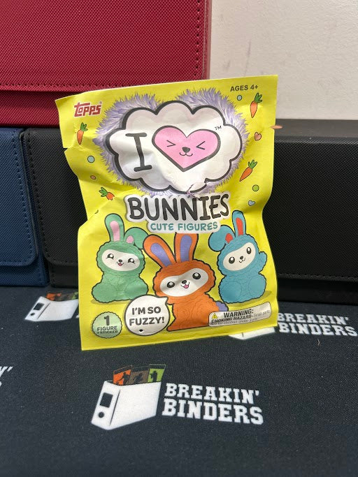 2022 Topps I Love Bunnies Cute Figures *Individual Pack*