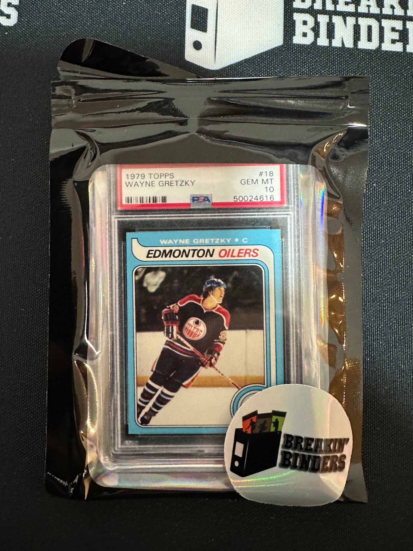 1979 Topps Wayne Gretzky PSA 10 GEM MT Breakin' Binders Keychain